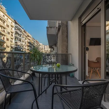 Antigonidon Square * Thessaloniki