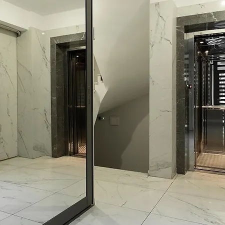 Antigonidon Square Thessaloníki