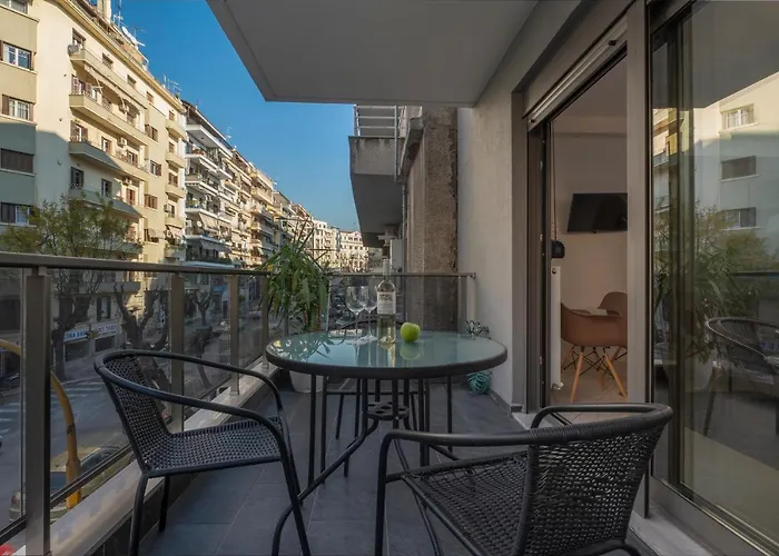 Antigonidon Square * Thessaloniki