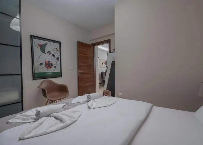 Apartment Antigonidon Square *