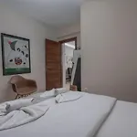 Apartament Antigonidon Square *